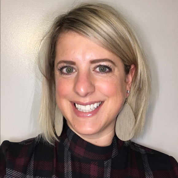 Meet your Posher, Toni - Picture 6 of 11